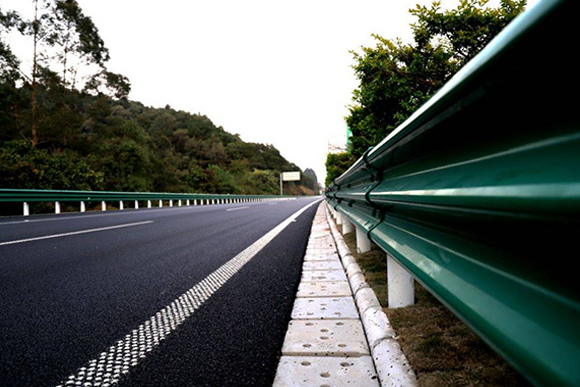 杭州高速公路护栏的常用类型